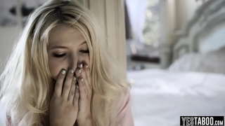 سوتیلے باپ کے مجسموں نوجوان لڑکی کو پارٹی نوجوانوں کی ربیبہ ہونے کے بعد باہر تمام رات