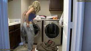 Минең үгәй әсә үгәй түгел, минең әйткәндә, беҙ Трахаться