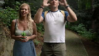 Секс в първо лице в колиба в планината