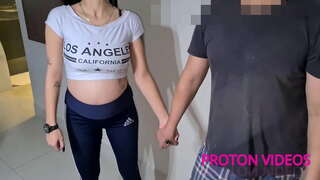 Mein Freund, der Produzent des Brazukas ich brachte ihn zu der Frau, Alicia Weller, dies zu tun, auf der couch ohne Kondom