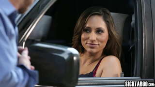 Sexy MILF Edyn Blair fucks wyrodd ceiliog fawr guy