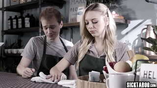 سکسی stepsis لیلی Larimar لذت بردم بچه ها سخت دیک بزرگ پس از او مکیده آن