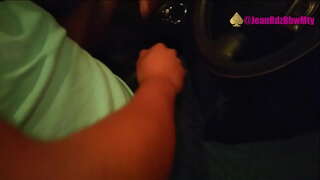 Шофер uber трахается минем белән, показывая сиськи шәһәре буенча