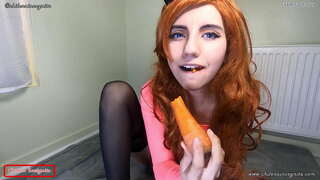 Quyon uning sabzi keyin uni eydi fucks