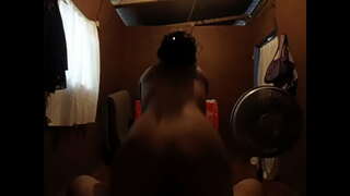 Moja dziewczyna pali fanką!