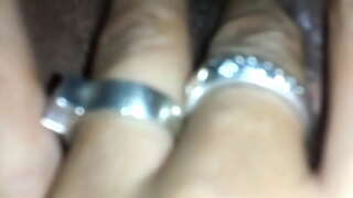 Медицинска сестра из Джексонвилла, Флорида, игра са маца за Крис Бэнга и корешей Биг Банг