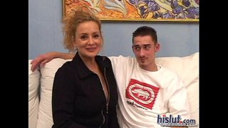 Rebecca fuair sé ar