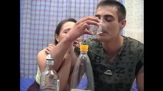 ���ሽኛ ታዳጊ sofasex