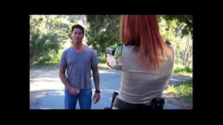 ���ೊಲೀಸರು ಹಾರ್ಡ್ ಕೋರ್ ಹೊರಗೆ