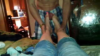 Annette b. mamãe footjob