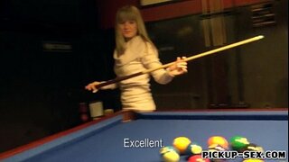 ���ੰਗ ਚੈੱਕ ਰਾਂਡ ਚੂਤ railed ਨਾਲ nasty dude ਲਈ ਪੈਸੇ