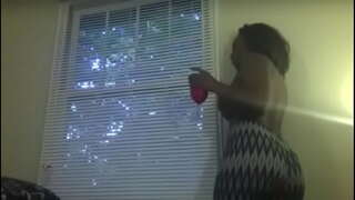 Ebony Κορίτσι Κλανιά και Ρέψιμο