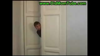 ���रण माँ और बेटे के 2