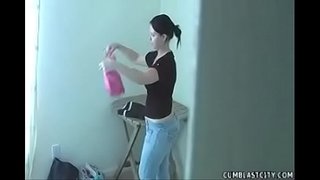 Cumblast bhaile Stranger ann clòsaid