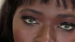 Дупката Шоколадов Заек Прецака Дълбоко, Докато Тя Не Се Впръсква