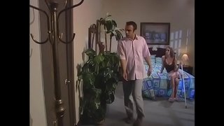 Чувак булды длинноногий эт трахать блондинка һы, күрше бүлмәлә әлегә уның дуҫы инде