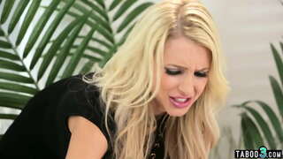 Nomsindo cougar umfazi r. fuck kunye a stranger