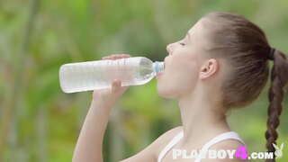 ���வர்ச்சி செக்ஸ் காட்டுகிறது நல்ல உடல்