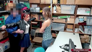 ���ัยรุ่นขโมยและเธอคนเอเชียเลี้ยงที่ถูกต้องสามารถช่วยเธอออกจากจะต้องติดคุกคนเล็กหัวนม milf ห่วยที่เจ้าหน้าที่ไอ้จ้อนและเขายังไงพวกเธอเป็นของเธอลูกเลี้ยงเห็น